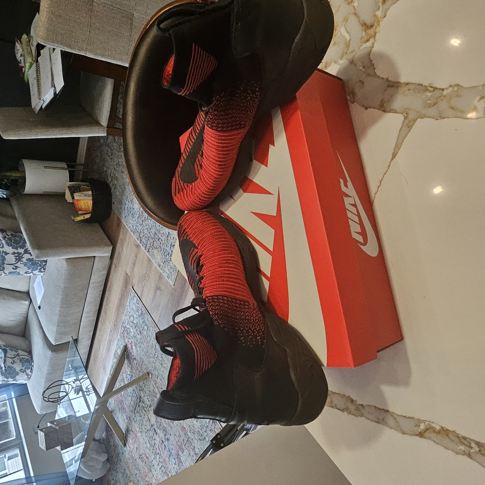Nike Red and Black Athletic Shoes - Picture 4 of 7